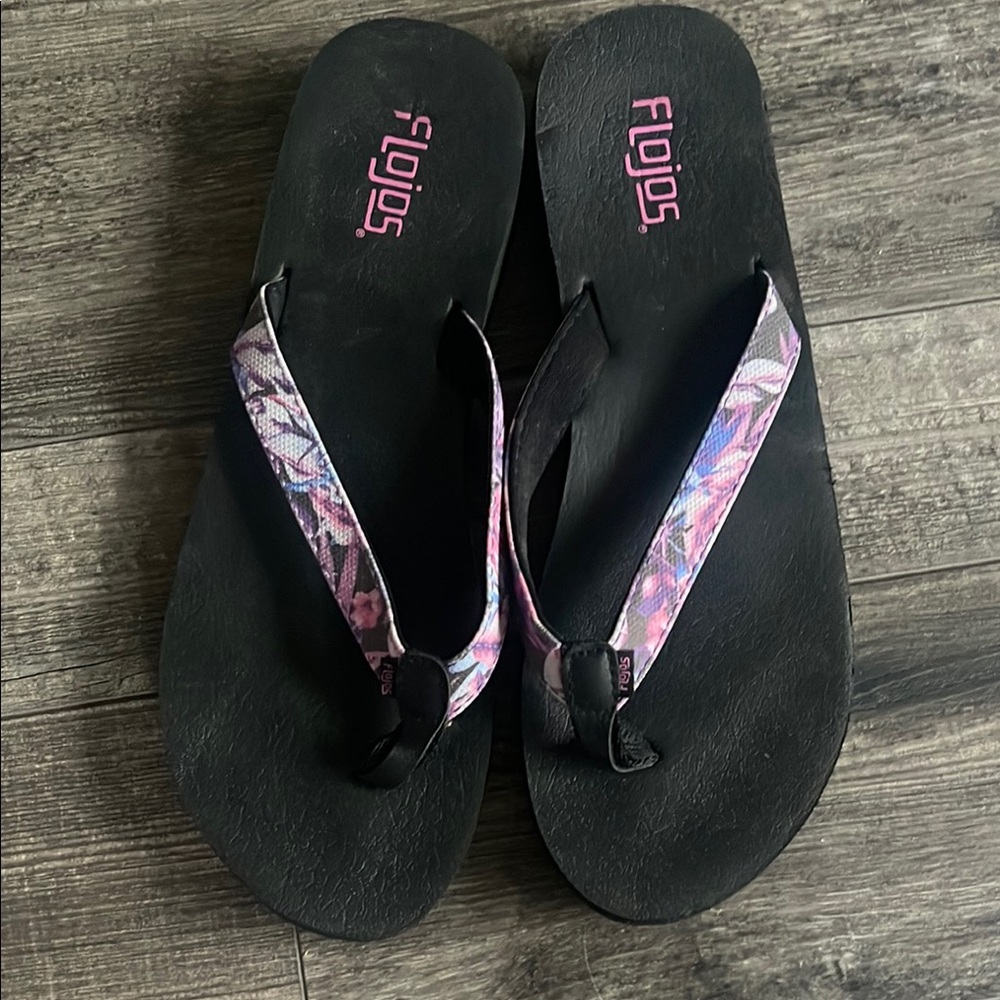 Flojos Women's Black and Pink Sandals